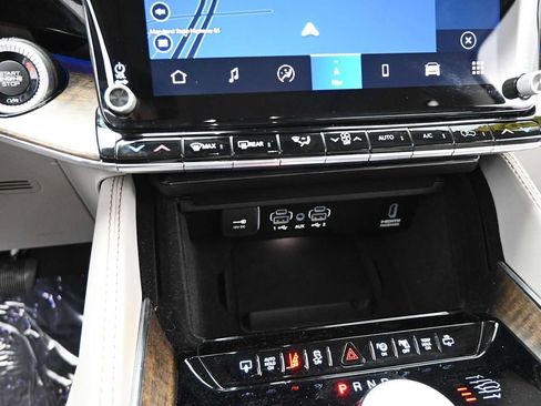 Used 2022 Jeep Grand Wagoneer Series I AWD/4WD image 21