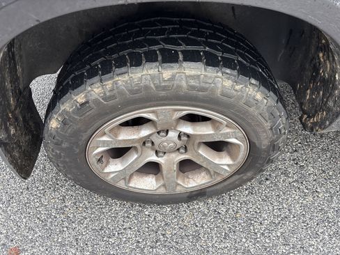 Used 2017 RAM 1500 Laramie w/ Convenience Group image 15