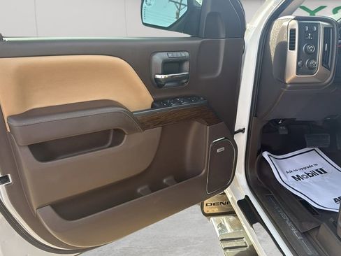 Used 2018 GMC Sierra 1500 Denali image 47