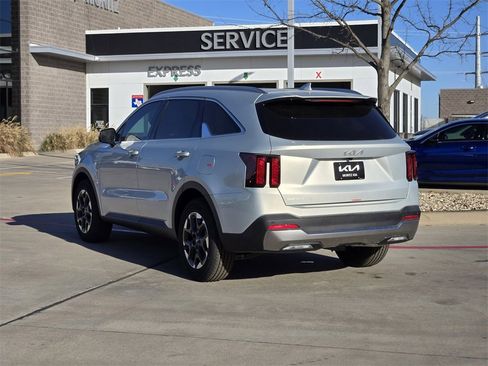 New 2026 Kia Sorento S w/ S Panoramic Sunroof Package image 7