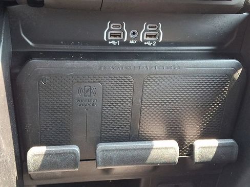 Used 2025 RAM 1500 Big Horn AWD/4WD image 23