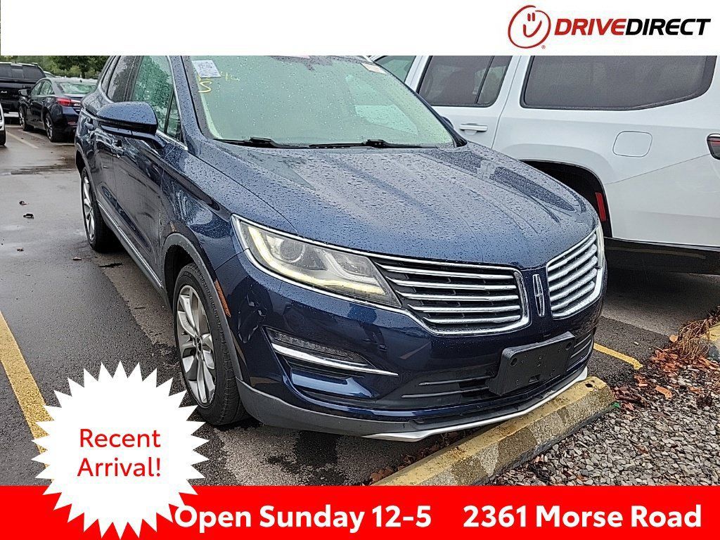 Used 2017 Lincoln MKC Select w/ Select Plus Package FWD image 1