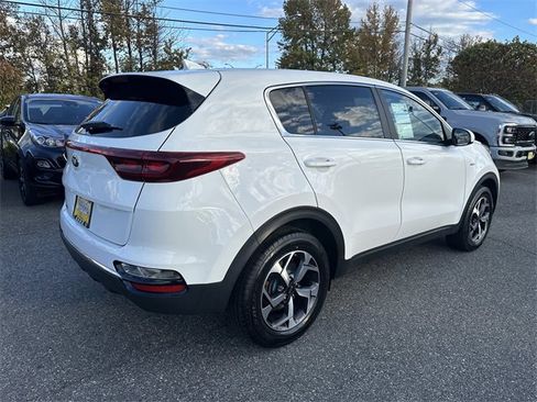 Used 2020 Kia Sportage LX image 5