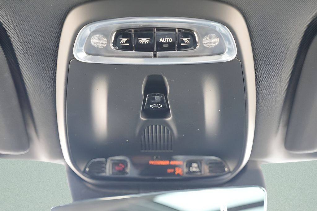 Used 2020 Volvo XC60 T6 Inscription w/ Protection Package Premier AWD/4WD image 23