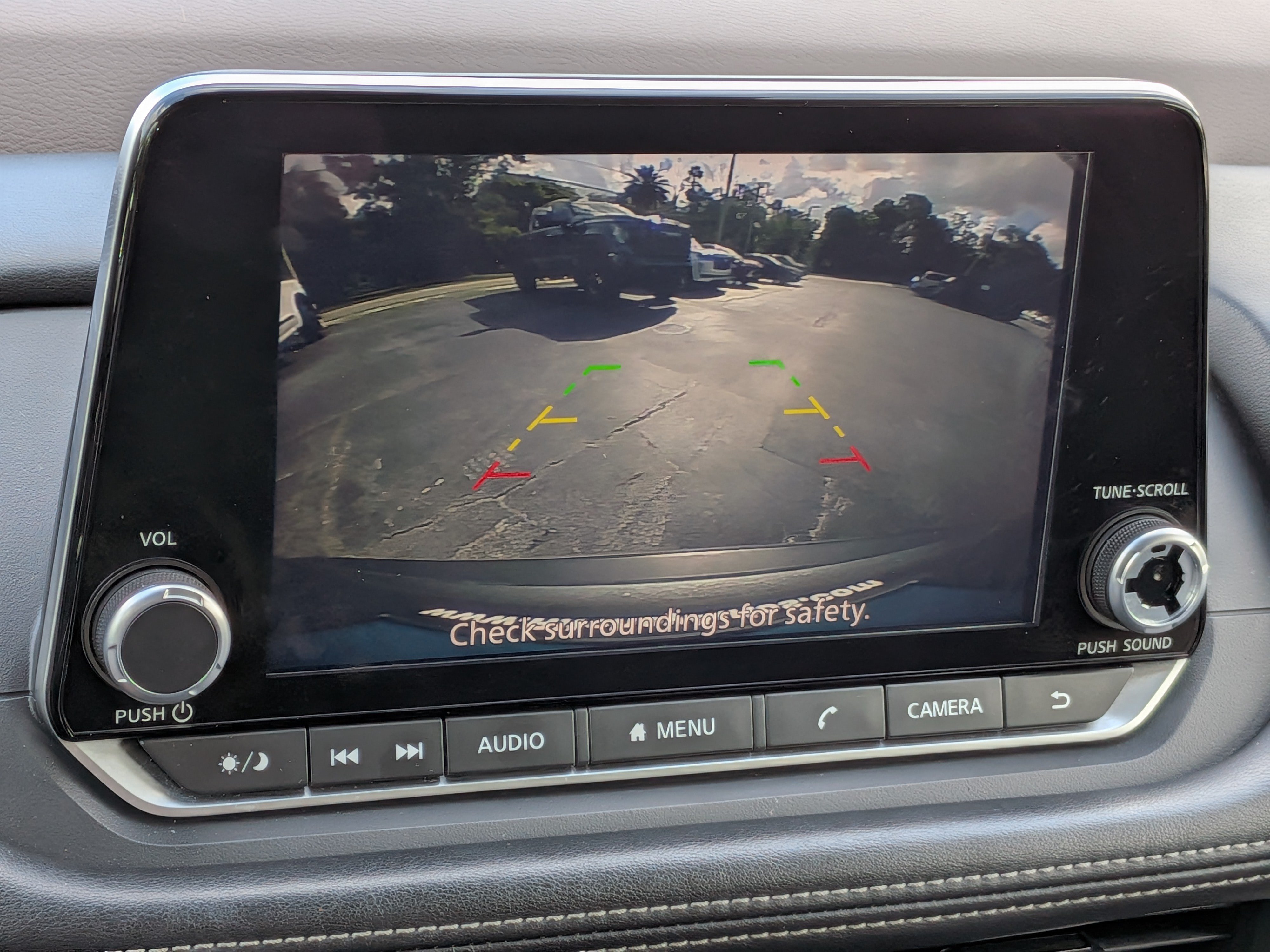 Used 2023 Nissan Rogue SV FWD image 28
