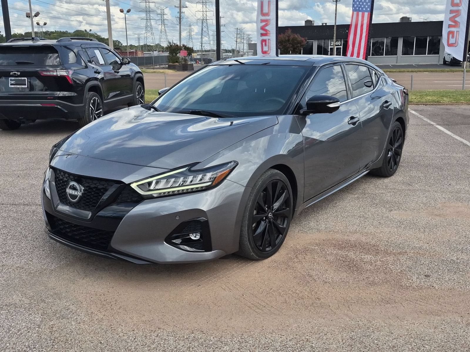 Used 2023 Nissan Maxima SR w/ Sport Mat Group FWD image 10