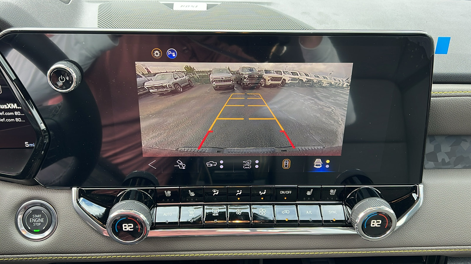 New 2026 Chevrolet Colorado ZR2 w/ Technology Package AWD/4WD image 25