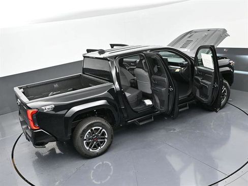 Certified 2025 Toyota Tacoma TRD Sport image 45