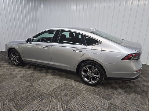 Used 2023 Honda Accord EX image 4