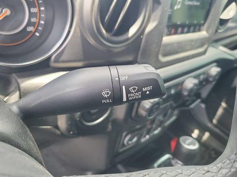 Used 2023 Jeep Gladiator Sport AWD/4WD image 27