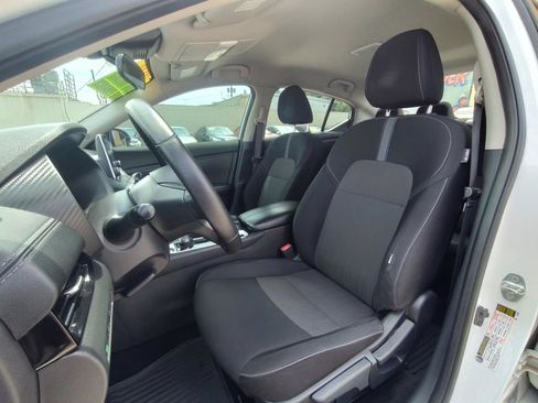Used 2021 Nissan Sentra SV FWD image 15