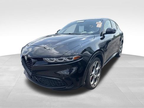 Used 2024 Alfa Romeo Tonale Veloce w/ Active Assist Package AWD/4WD image 5