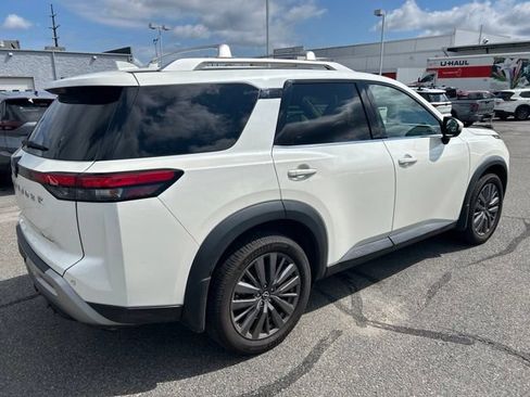 Certified 2023 Nissan Pathfinder SL w/ SL Premium Package AWD/4WD image 8