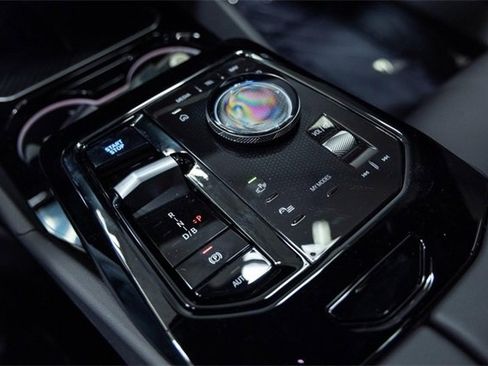 New 2026 BMW i5 eDrive40 image 21