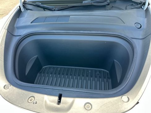 Used 2021 Tesla Model Y 2WD image 21