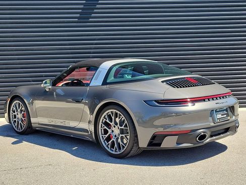 Used 2021 Porsche 911 Targa 4S image 3