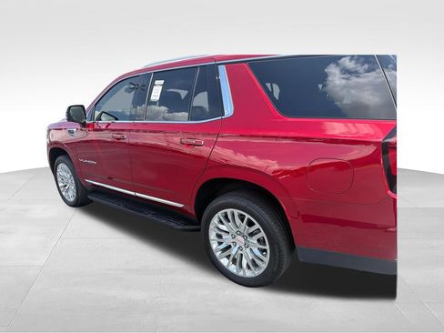 Used 2025 GMC Yukon Elevation AWD/4WD image 3