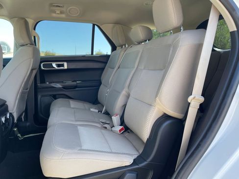 Used 2022 Ford Explorer 4WD image 21