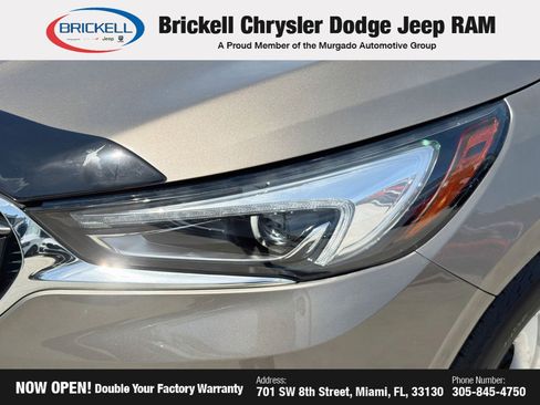 Used 2020 Buick Enclave Essence w/ LPO, Hit The Road Package FWD image 9