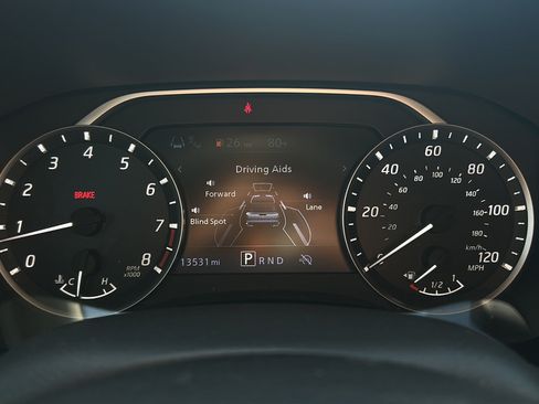 Used 2025 Nissan Frontier SV w/ SV Convenience Package RWD image 25