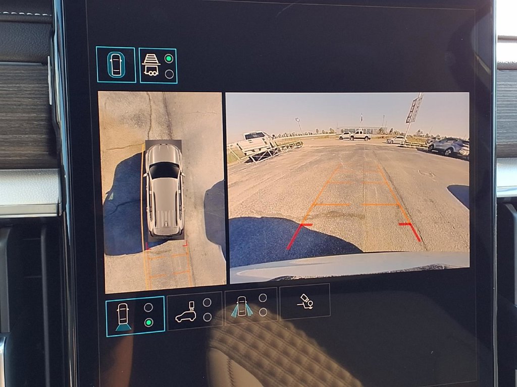 Certified 2025 GMC Acadia Denali w/ Super Cruise Package FWD image 5