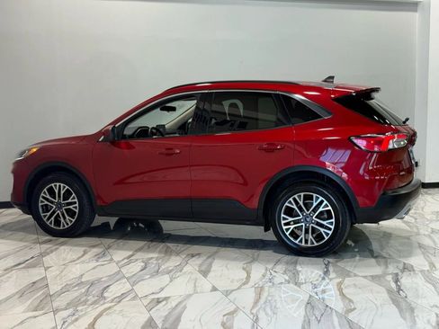 Used 2020 Ford Escape SEL image 9