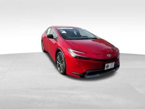 New 2026 Toyota Prius XLE image 9