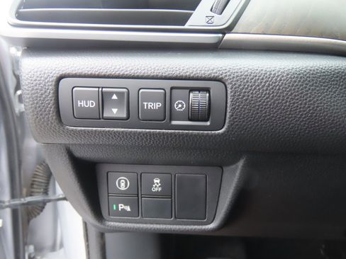 Used 2018 Honda Accord Touring image 26