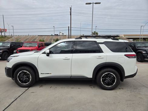 Used 2025 Nissan Pathfinder Rock Creek AWD/4WD image 6