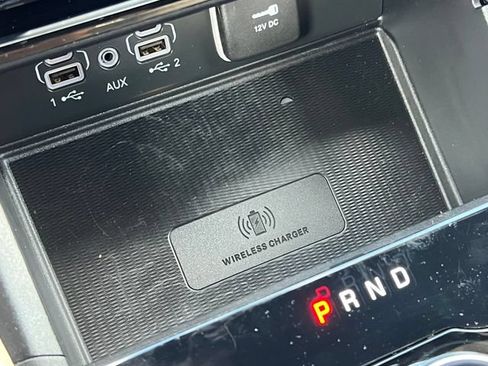 Used 2024 Jeep Grand Cherokee Limited w/ Luxury Tech Group II AWD/4WD image 32