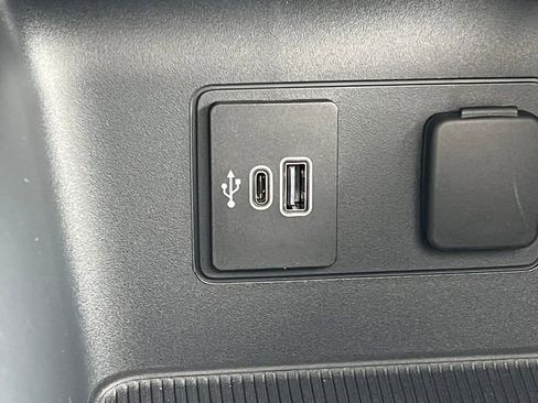 New 2026 Ford Explorer Platinum w/ LUX Leather Package image 31