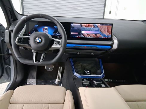 Certified 2025 BMW X3 xDrive30i w/ Premium Package image 4