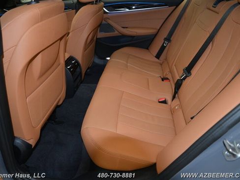 Used 2022 BMW 530e w/ Premium Package image 21