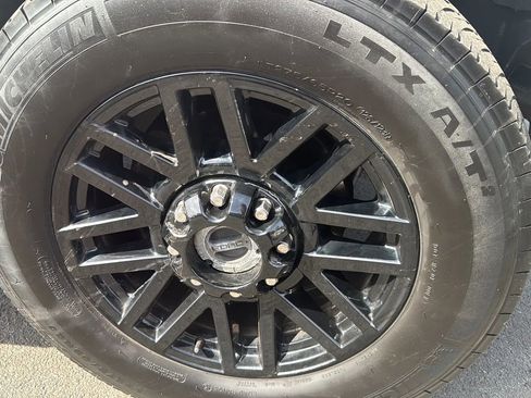 Used 2019 Ford F250 Lariat w/ Lariat Ultimate Package AWD/4WD image 14