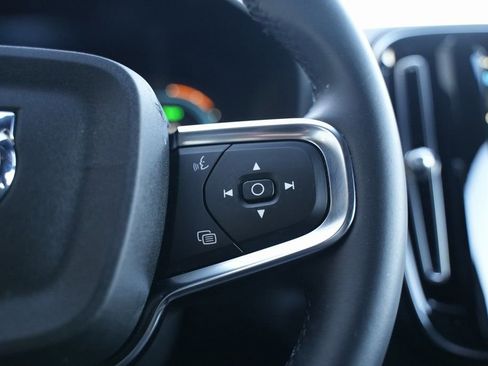 Used 2023 Volvo XC40 Recharge Ultimate image 74