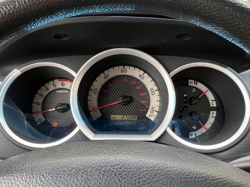 Used 2011 Toyota Tacoma 2WD Regular Cab image 16
