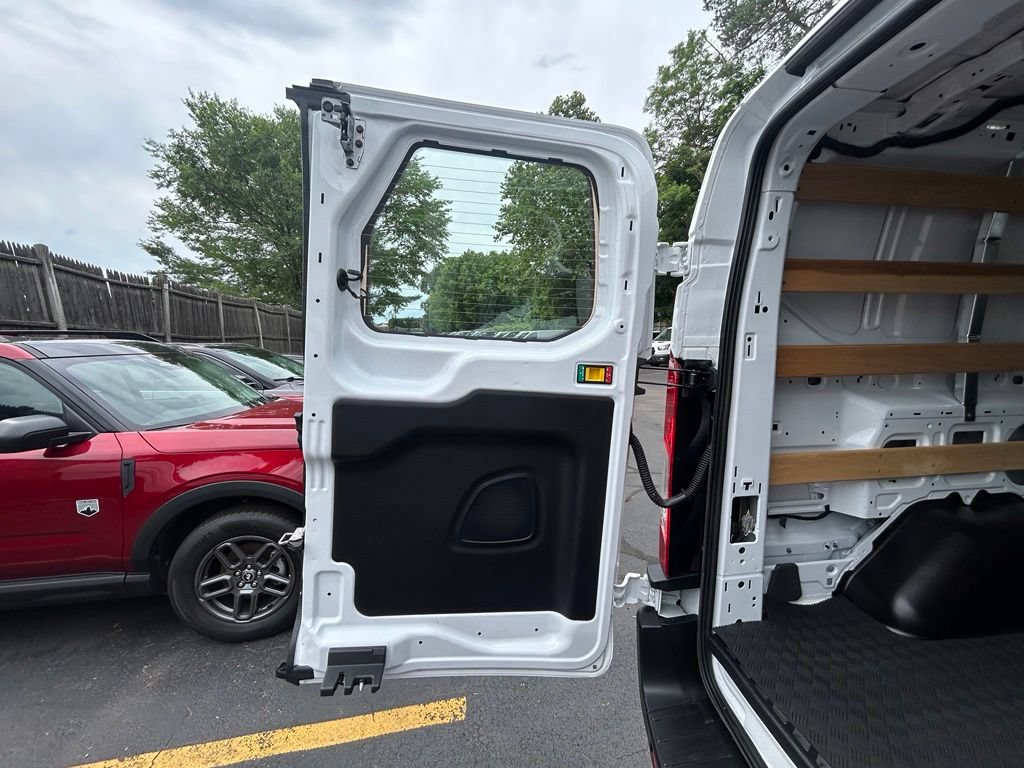 Used 2025 Ford Transit 250 Low Roof w/ Exterior Upgrade Package RWD image 8