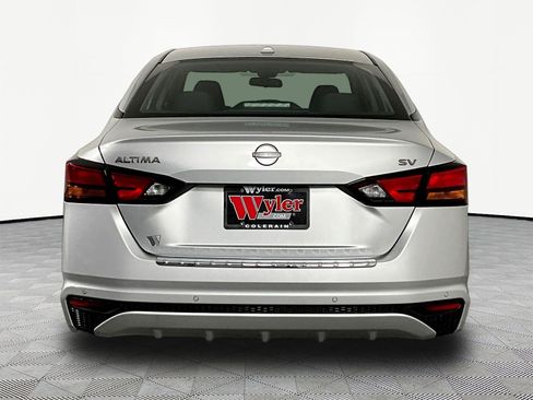 Certified 2023 Nissan Altima 2.5 SV FWD image 5