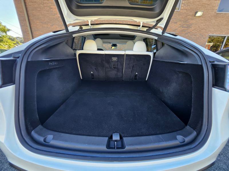 Used 2023 Tesla Model Y AWD image 69