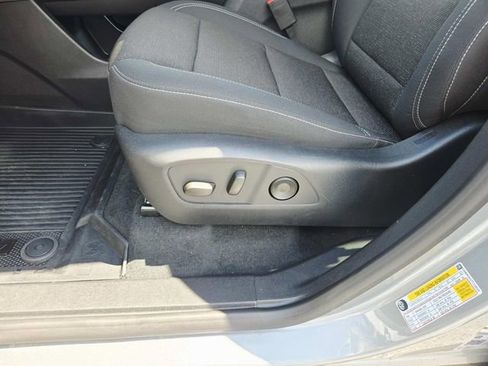 Used 2026 Chevrolet Traverse LT w/ Midnight/Sport Edition FWD image 33