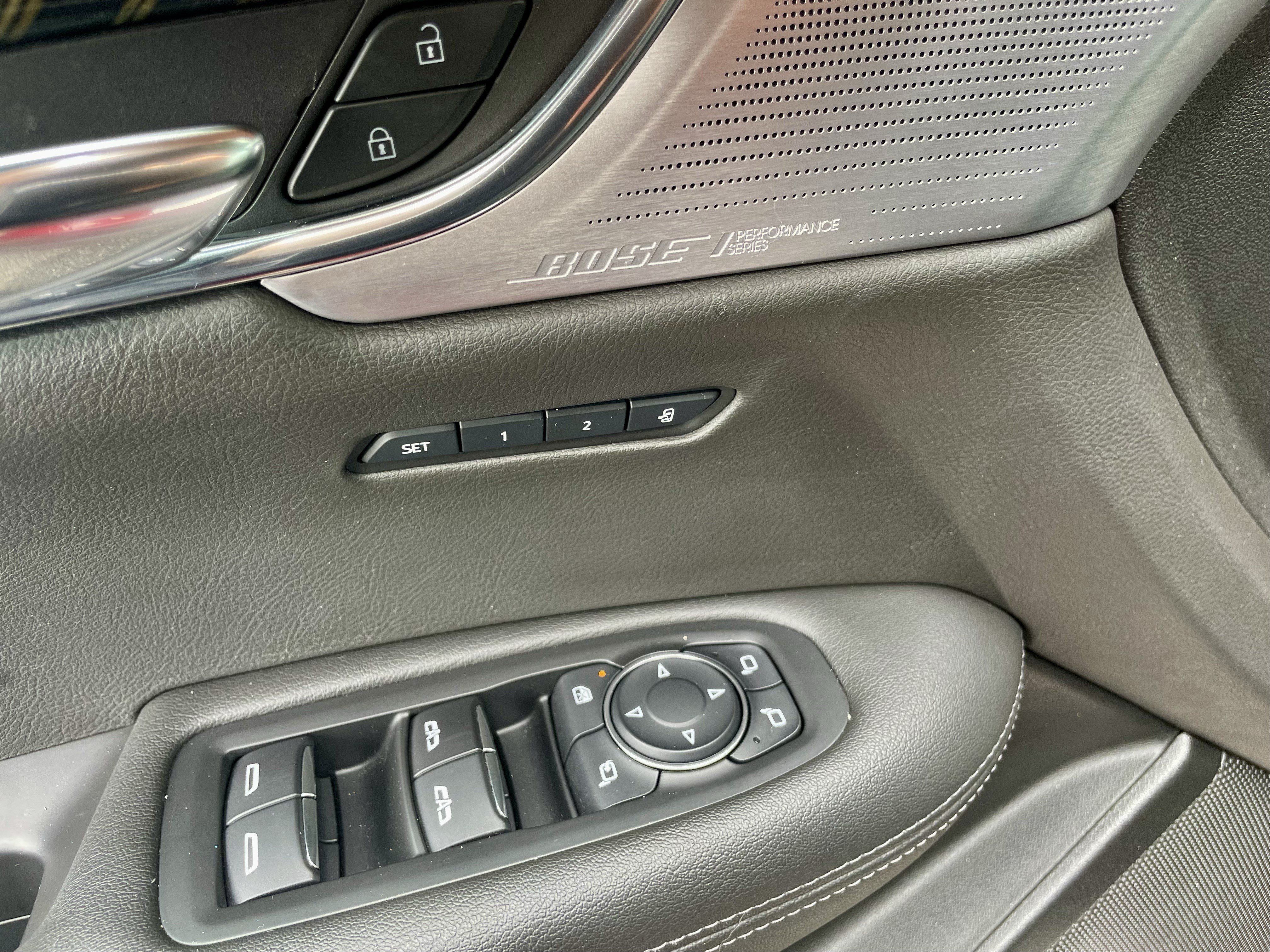 Used 2020 Cadillac XT6 Premium Luxury AWD/4WD image 11