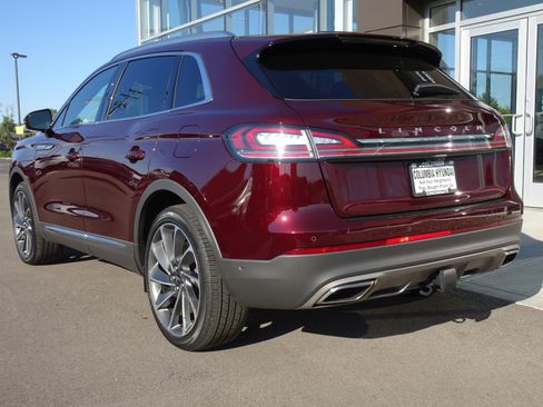 Used 2022 Lincoln Nautilus Reserve w/ Equipment Group 202A image 3