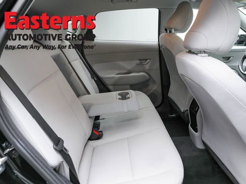 Used 2024 Hyundai Kona SEL image 23