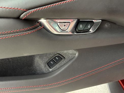 Used 2022 Chevrolet Corvette Stingray Premium Conv w/ Z51 Performance Package RWD image 21