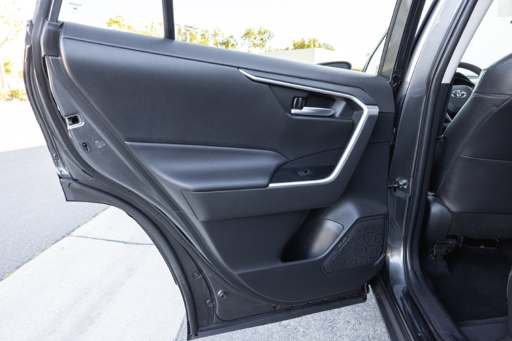 Certified 2023 Toyota RAV4 XLE Premium FWD image 32