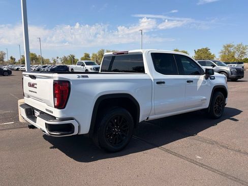 Used 2024 GMC Sierra 1500 Elevation w/ X31 Off-Road Package AWD/4WD image 8
