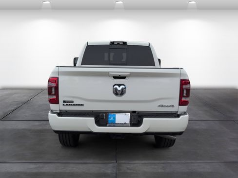 Used 2024 RAM 2500 Laramie w/ Sport Appearance Package image 5