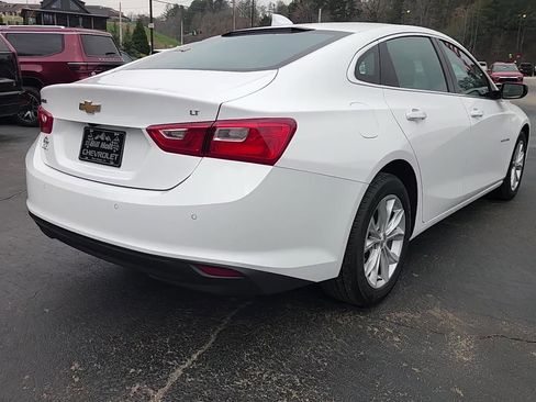Used 2025 Chevrolet Malibu LT image 14