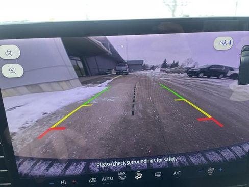 Used 2023 Ford Transit 350 XLT image 29