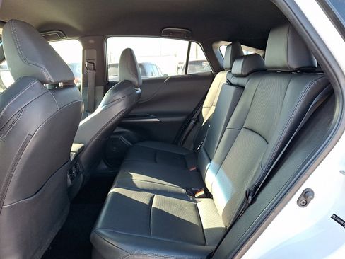 Used 2021 Toyota Venza XLE w/ Softex Package image 10